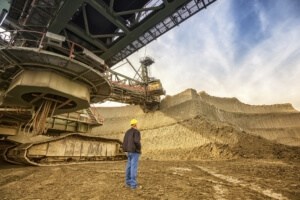 istock_standing-in-the-pit